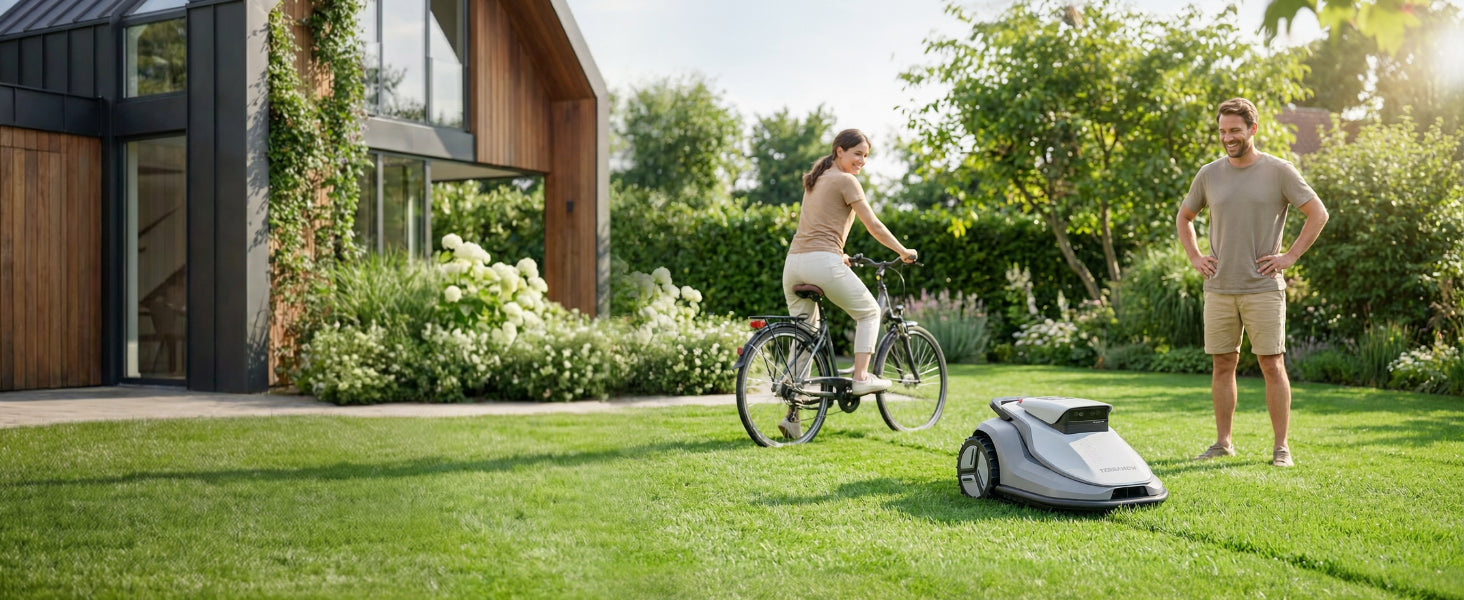 Terramow auf dem Rasen